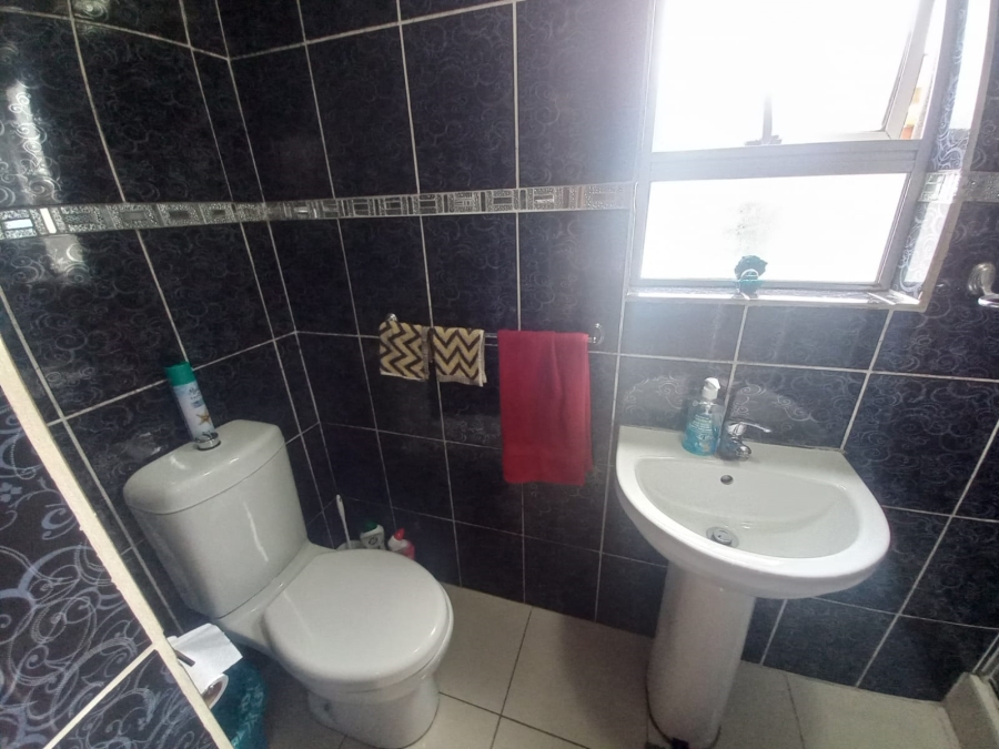 3 Bedroom Property for Sale in Woodlands Western Cape